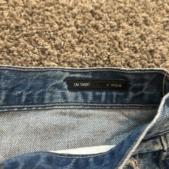 Edwin Cai Shorts in Siren - Picture 3 of 5